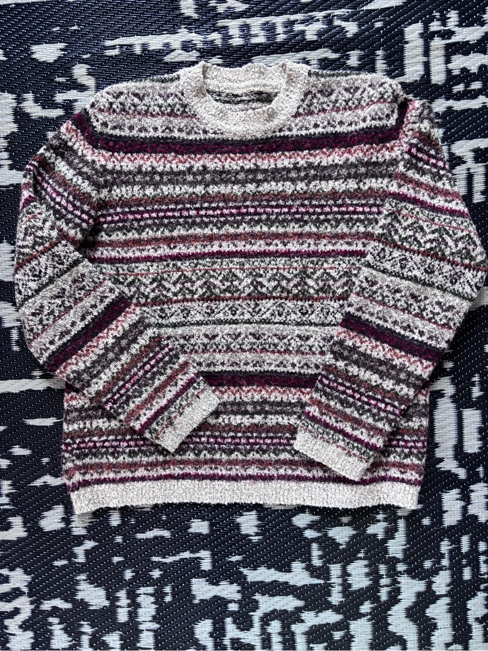 Cozy Crewneck Sweater - Cream & Burgundy